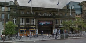 Dvd porno al posto dello spettacolo dei bambini: gaffe di teatro a Edimburgo