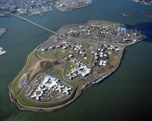 New York, isola-carcere degli orrori: minori seviziati. Obama gli fa causa