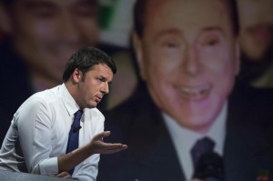 Patto del Nazareno: Renzi ha convinto Berlusconi con una email