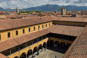 Università di Pisa, concorso professore associato: colloqui scomparsi