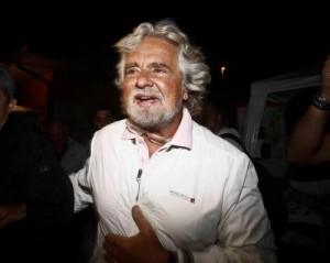 Beppe Grillo: "Si tratta per il Presidente della Repubblica con un criminale"