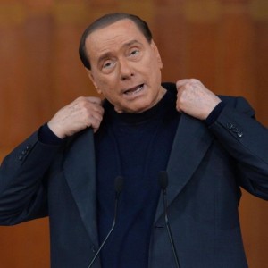 Salva Berlusconi, effetto condono: di nuovo senatore e candidato