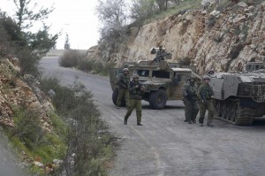 Israele-Hezbollah, guerra al confine con Libano: muore casco blu Onu spagnolo