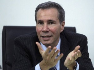Argentina. Alberto Nisman, accusatore Kirchner, ucciso? Nessuna polvere da sparo