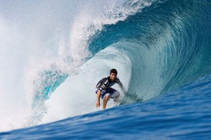 Ricardo dos Santos, star del surf, ucciso dopo una lite davanti casa