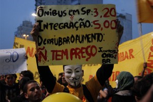 Brasile: proteste per aumento tariffe trasporti a San Paolo