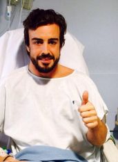 Alonso tutto ok, ma resta ricoverato. L'incidente, versione ufficiale: "Colpa del vento"