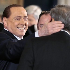 Berlusconi: "Siciliani, conti con lupara". Buon gusto e humour a casa Mattarella