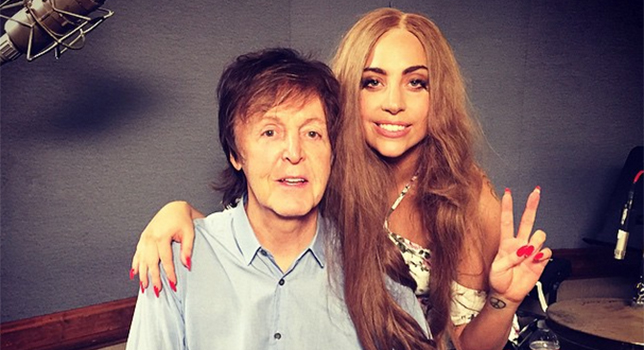 Lady Gaga, selfie in studio con Paul McCartney. Sgarbo alla rivale Rihanna?