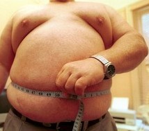 Cameron contro gli obesi: "Subito a dieta o niente più benefit"