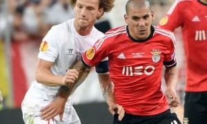 Calciomercato Roma: si tratta Maxi Pereira, terzino del Benfica