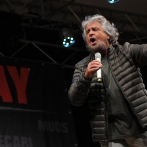 Beppe Grillo: "Reddito di cittadinanza e riforma Rai, pronti a trattare col Pd"