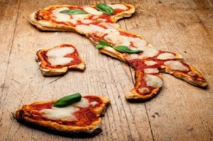 Pizza bene immateriale Unesco: perché l'Italia non candida anche il mandolino? 