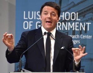Renzi: "Mezza Europa ci copierà Italicum. Chi dice deriva autoritaria è pigro"