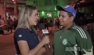 Brasile: tifoso omofobo, giornalista lo riprende in diretta tv