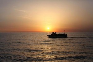 Immigrati, 41 muoiono in naufragio: a Trapani sbarcano solo in 4