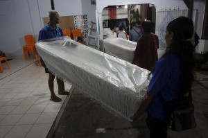 L'Indonesia stanotte uccide 8 stranieri detenuti per droga