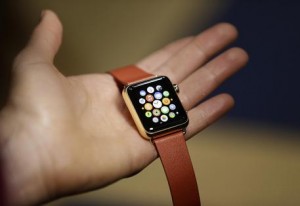 Apple Watch, su polso tatuato non funziona. Utenti denunciano il tattoo-gate