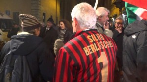 Berlusconi si vende il Milan...e Forza Italia se va sotto il 10%