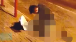 VIDEO YouTube: sesso in strada tra due studenti. Realtà o scherzo?
