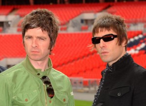 Oasis, reunion nel 2016? Mirror: "Liam e Noel Gallagher d'accordo..."