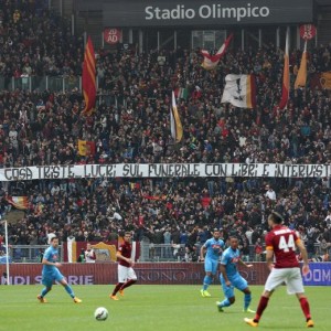Roma-Napoli, striscioni contro madre Ciro Esposito. Lei: "Frasi orribili"