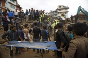 Terremoto Nepal, Roberto Spiritelli e Marusca Cordini: "Vivi per miracolo"