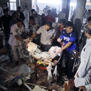 Isis colpisce Arabia Saudita: attentato in moschea sciita, almeno 20 morti