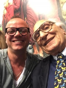 Gigi D'Alessio si iscrive ai Radicali, selfie con Pannella