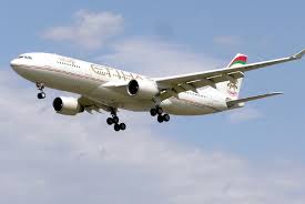 Volo Etihad Cairo-Abu Dhabi atterra in base militare a Dubai
