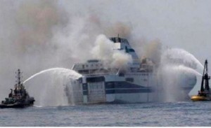 Bari, incendio su traghetto proveniente da Dubrovnik: 300 a bordo