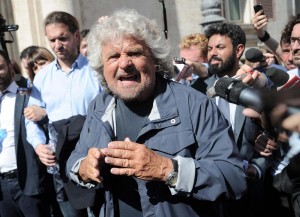 Beppe Grillo: "Laura Boldrini figlia di... quella donna onesta"