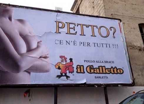 Barletta, pubblicità pollo con seno "Petto per tutti". FOTO Rimossa per sessismo