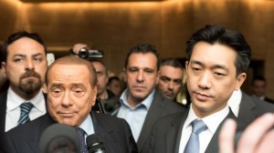 Silvio Berlusconi incontra Mr Bee Taechaubol al Park Hyatt Hotel (foto Lapresse)