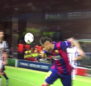 Neymar video gol mano Juventus-Barcellona: annullato dall' arbitro