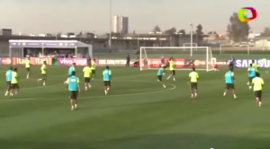 Video YouTube, Firmino come Roberto Carlos: gol con tre dita