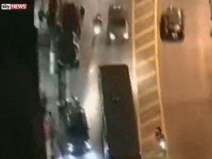 VIDEO YouTube - Spara sui rapinatori dopo inseguimento in moto