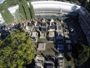 Imu anche sui loculi al cimitero di Castelvetro Piacentino