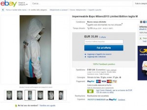 Maglietta, felpa, cappellino e borsa: l’intero kit in vendita all’asta su Ebay e Kijiji