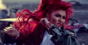 Helly Luv, la "Shakira curda" canta l’inno anti-Isis