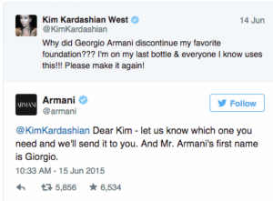 Kim Kardashian scrive su Twitter "Georgio" Armani, e lo staff risponde