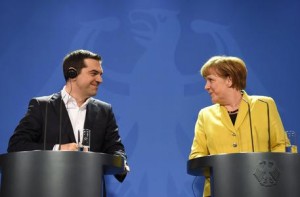 Angela Merkel apre a Grecia ma vuole testa di Tsipras: "Votate sì e trattiamo"