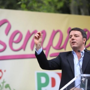 Renzi: "Pd si dia una smossa, fuori c'è Salvini"