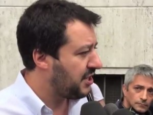 VIDEO YouTube - Salvini dona il sangue: "Spero vada ad uno straniero"