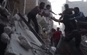 Barili-bomba su Aleppo: 100 morti in 3 giorni, tra loro diversi bambini