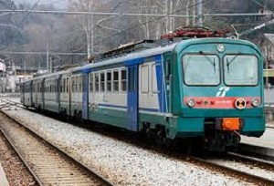 Rimini: si masturba su treno davanti a tre ragazze, condannato avvocato