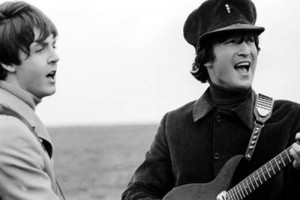 Paul McCartney e John Lennon (foto Ansa)