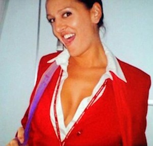 Mandy Smith, hostess Virgin Atlantic: "Ho fatto sesso col pilota durante volo"