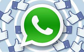 WhatsApp come Facebook, in arrivo il pulsante "mi piace"