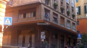 Genova, pietre e razzismo; quartieri alti non amano profughi